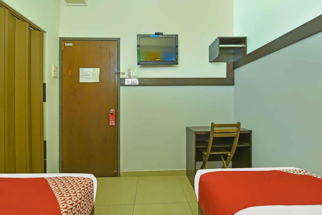 Capital O 90754 Gopeng Inn Ипох Экстерьер фото